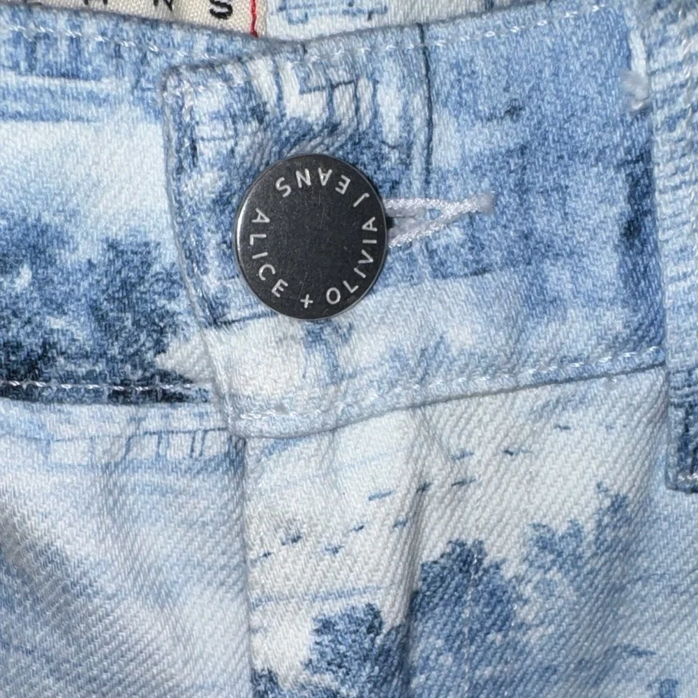 Alice and Olivia Blue Scenic Print Wide-Leg Women’s Jeans - Picture 7 of 8